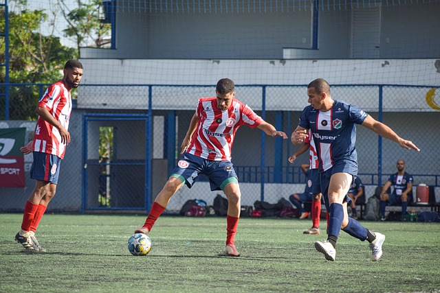 国脚助攻完成制胜球，球迷沸腾